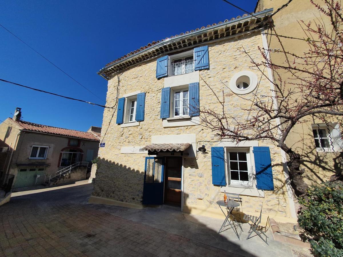 L'Angelus, Gite De Charme Au Coeur Du Vieux Village De 사블레 외부 사진
